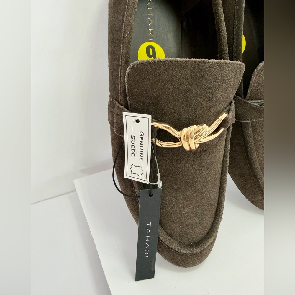Tahari Dark Brown Suede Loafers Gold Horsebit Slip On Flats Women’s Size 9 NWT - Picture 4 of 7